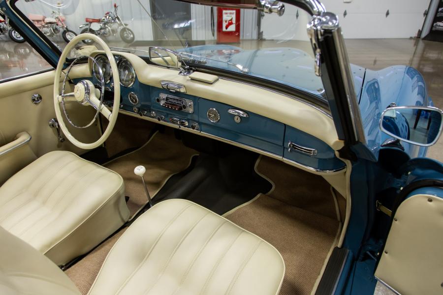 Торпедо Mercedes-Benz 190 SL (Bm.121.042) 1962 года  (фото 66 из 175)